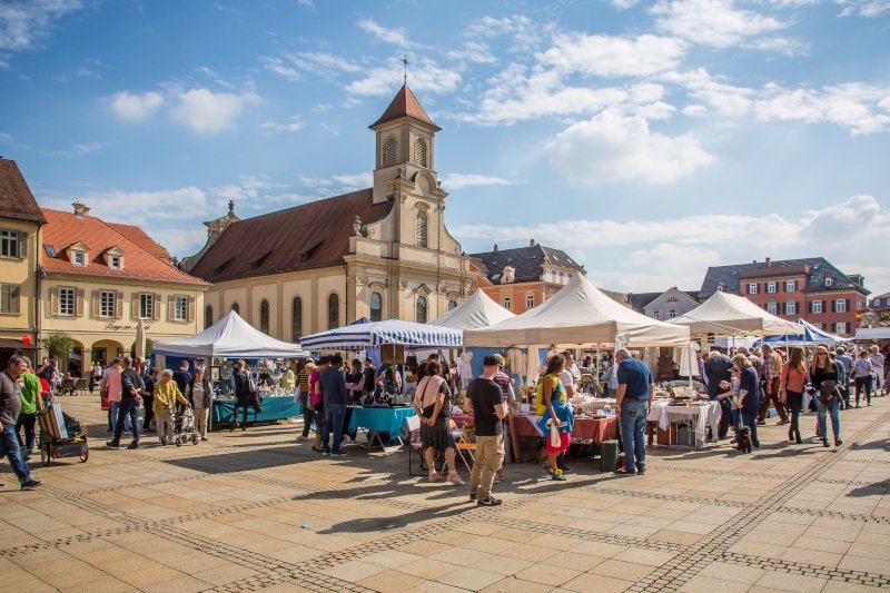 Aufmacher_zwischen Marktplatz und Portal