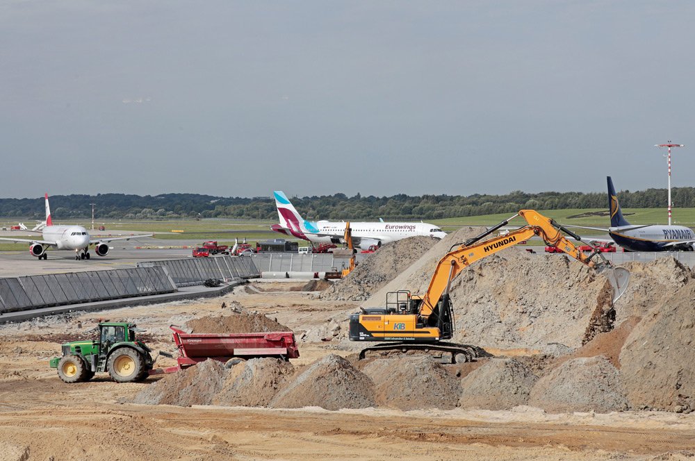 Flugzeuge-und-Baustelle-Presse